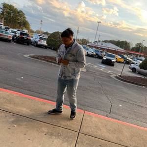 Meet your Posher, Luis